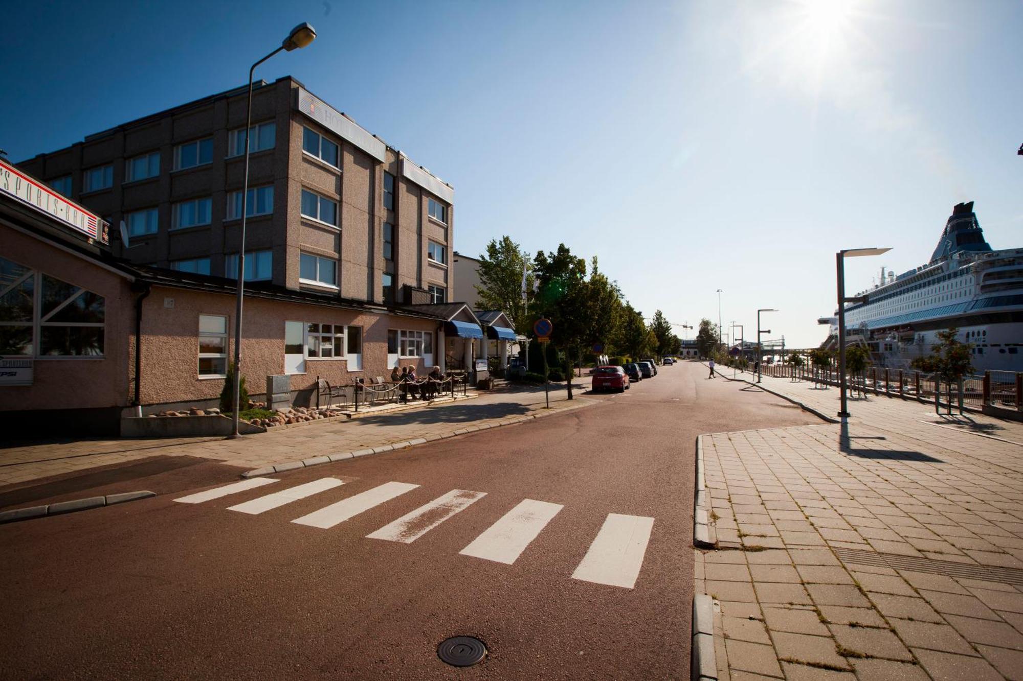 Hotel Adlon Mariehamn Exterior photo